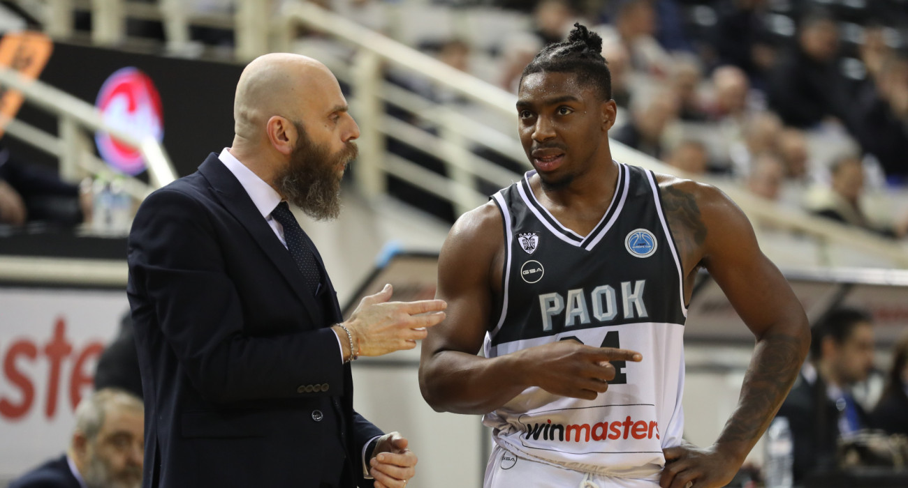 Ο Μάσιμο Καντσελιέρι στο Athletiko: «Ο Μπάρτλεϊ είναι σιωπηλός ηγέτης, κάνει όλα όσα θέλει ένας προπονητής» Ο Μάσιμο Καντσελιέρι στο Athletiko: «Ο Μπάρτλεϊ είναι σιωπηλός ηγέτης, κάνει όλα όσα θέλει ένας προπονητής»