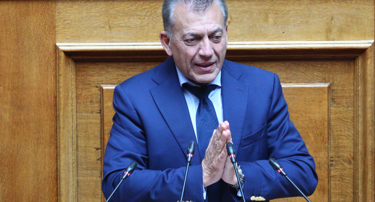 Βρούτσης: «Κατέθεσα στη Βουλή την τροπολογία για την παραχώρηση του ΣΕΦ στον Ολυμπιακό» Βρούτσης: «Κατέθεσα στη Βουλή την τροπολογία για την παραχώρηση του ΣΕΦ στον Ολυμπιακό»