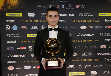 «Η Ρεάλ βλέπει τον Μουζακίτη ως τον νέο Μόντριτς - Το ποσό που ζητάει ο Ολυμπιακός»