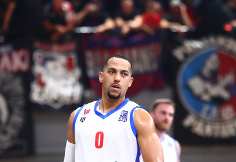 Ο Κένταλ Σμιθ και με τη βούλα στον Κόροιβο