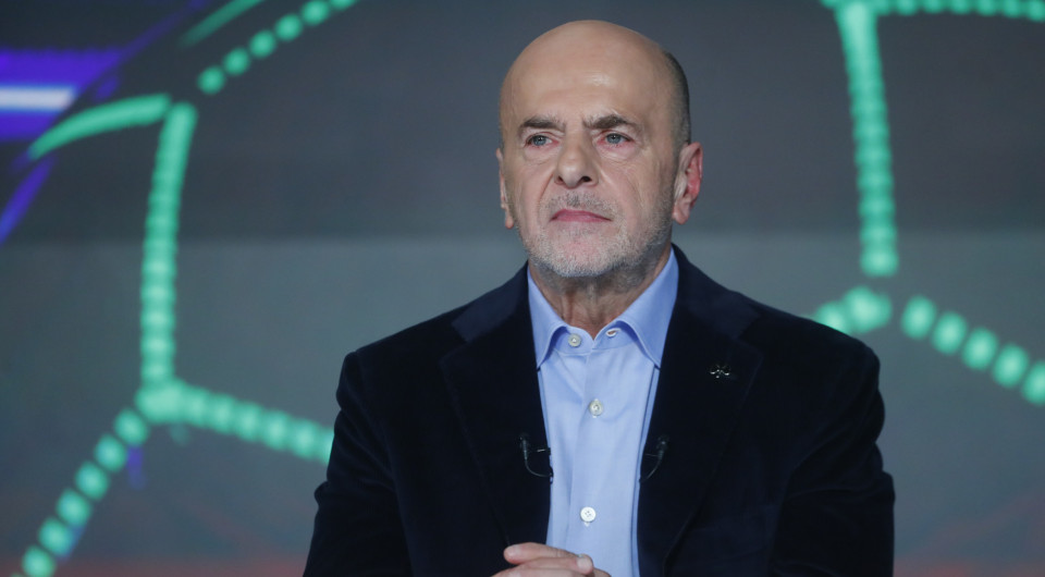 Αλαφούζος: «Το πρωτάθλημα "εκλάπη" με στοχευμένες διαιτησίες - Μην κάνετε ότι δεν τα ξέρετε» (video)