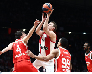 Ο Ολυμπιακός την... πάτησε από την Ερυθρό Αστέρα στο ΣΕΦ