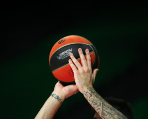 Η Ένωση Προπονητών EuroLeague απάντησε στον Ολυμπιακό: «Απορρίπτουμε κάθε προσπάθεια υπονόμευσης του Γκόραν Σάσιτς» Η Ένωση Προπονητών EuroLeague απάντησε στον Ολυμπιακό: «Απορρίπτουμε κάθε προσπάθεια υπονόμευσης του Γκόραν Σάσιτς»