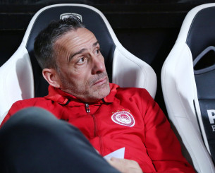 Απολύθηκε από τα Ηνωμένα Αραβικά Εμιράτα ο πρώην τεχνικός του Ολυμπιακού, Πάουλο Μπέντο