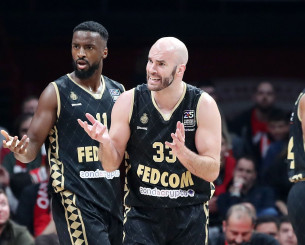Νίκες για Παρί και Μονακό πριν τα Playoffs της Euroleague Νίκες για Παρί και Μονακό πριν τα Playoffs της Euroleague