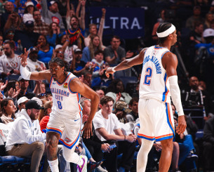 Tι κάνουν οι Θάντερ; Μπροστά για 50 πόντους κόντρα στους Γκρίζλις