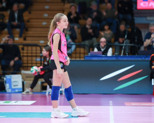 Η νεότερη βολεϊμπολίστρια στην ιστορία της Serie A και των ρεκόρ Γκίνες Η νεότερη βολεϊμπολίστρια στην ιστορία της Serie A και των ρεκόρ Γκίνες