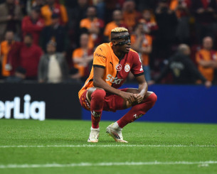 Μεταγραφικό ντόμινο μεταξύ Λίβερπουλ και Νάπολι με τους Νούνιες, Κιέζα και Όσιμεν