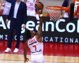 «Πυραυλοκίνητη» η Χάποελ του Ιτούδη: Ανακοίνωσε και τον Κρις Τζόουνς