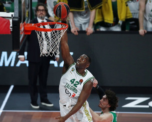 Τέλος από τη Ζαλγκίρις ο Ντάνστον και άλλοι τρεις παίκτες