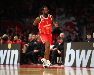 Τέλος ο Μπράουν από τον Ερυθρό Αστέρα