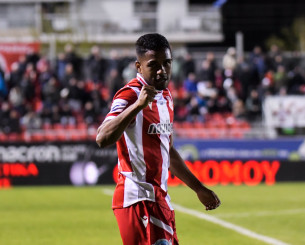 Αποχωρεί από τον Πανσερραϊκό και ετοιμάζει βαλίτσες για... Κίνα ο Σαλαζάρ