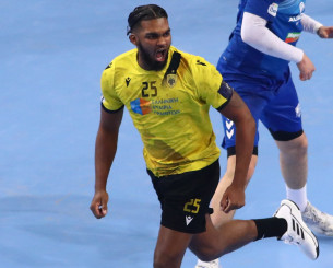 ΑΕΚ και Ντιλάν Γκαρέν συνεχίζουν μαζί και τη νέα σεζόν στο χάντμπολ