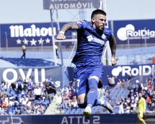 La Voz De Galicia: «Σταμάτησε τις προπονήσεις με τη Θέλτα ο Πέρεθ, ετοιμάζεται για τον Άρη»