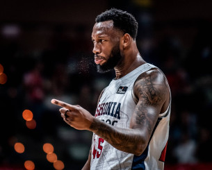 Έφτασε στην Αθήνα για τον Ολυμπιακό ο Ντόντα Χολ Έφτασε στην Αθήνα για τον Ολυμπιακό ο Ντόντα Χολ