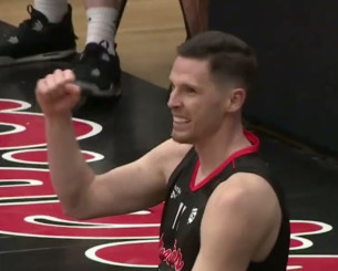 Άμπερκρομπι: «Ανυπομονώ να αγωνιστώ για τους σπουδαίους φιλάθλους του Περιστερίου»