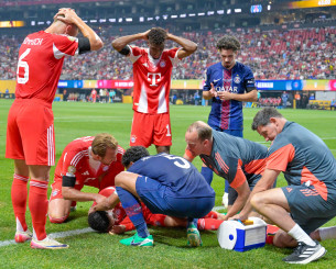 Οι γνώμες διίστανται: Νόιερ και Κουρτουά μιλούν για την έξοδο του Ντοναρούμα στον τραυματισμό του Μουσιάλα