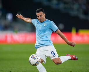 «Θύελλα» σεξιστικών αντιδράσεων σήκωσε φωτογραφία του Πέδρο με τον 8χρονο γιό του