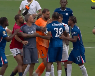 Τρομερή σύρραξη μετά το Τσέλσι-Παρί, ο Λουίς Ενρίκε χτύπησε τον Ζοάο Πέδρο (video)