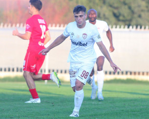 Ο Πανιώνιος θέλει να «κλείσει» τον Στίνα