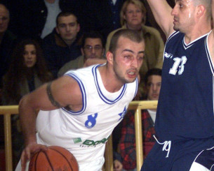 Πέθανε ο Βασίλης Μπανακάκης Πέθανε ο Βασίλης Μπανακάκης