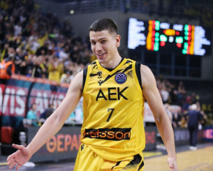 Η ΑΕΚ Betsson έδειξε τι σημαίνει ο Φλιώνης με το συμβόλαιο που του έδωσε Η ΑΕΚ Betsson έδειξε τι σημαίνει ο Φλιώνης με το συμβόλαιο που του έδωσε