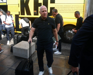 Η ΑΕΚ αναχώρησε για την Ουγγαρία εν όψει της ρεβάνς με τη Χάποελ Μπερ Σεβά (video)