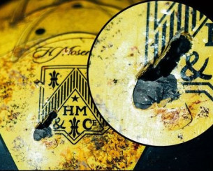 Τρομακτική εικόνα: Το κράνος του Γκασλί έκανε τρύπα από ένα μικρό χαλίκι, ενώ έτρεχε με 300 χιλιόμετρα/ώρα