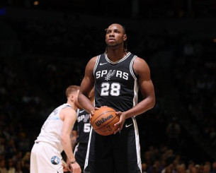Δημοσίευμα από τη Σερβία στέλνει τον NBAer Τσαρλς Μπάσι στην Παρτίζαν Δημοσίευμα από τη Σερβία στέλνει τον NBAer Τσαρλς Μπάσι στην Παρτίζαν
