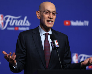 Το NBA «συμμαχεί» με τη JP Morgan για τη δημιουργία νέας λίγκας στην Ευρώπη Το NBA «συμμαχεί» με τη JP Morgan για τη δημιουργία νέας λίγκας στην Ευρώπη