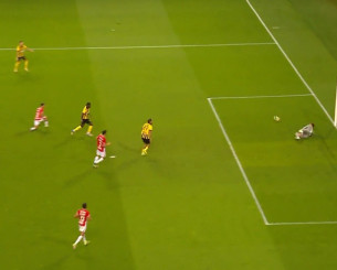 Δυνατό σουτ του Κοϊτά, έδιωξε ο Ελιάσι (video)