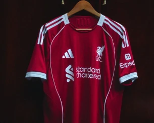 Αυτές είναι οι νέες εμφανίσεις της Λίβερπουλ - Συνδυάζουν το παρελθόν με το μέλλον