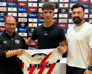 Στη Ράγιο Βαγιεκάνο ο Γιώργος Παππάς μέσω της Athens Goalkeepers Academy!