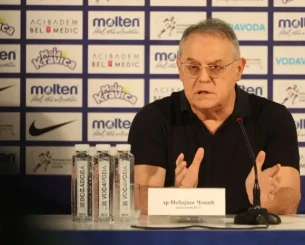 Πρόεδρος της σέρβικης ομοσπονδίας: «Μετά το Eurobasket θα δούμε για την παραμονή του Πέσιτς»