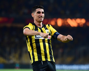 Ο Μάνταλος μεταμορφώθηκε σε Μέσι: Η ασίστ του στο πρώτο γκολ της ΑΕΚ ήταν... αντιγραφή του Αργεντίνου (video)