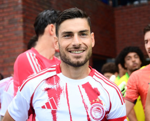 Ο Γιώργος Μασούρας πάει Σαουδική Αραβία, αλλά από τον Ολυμπιακό δεν θα φύγει ποτέ... Ο Γιώργος Μασούρας πάει Σαουδική Αραβία, αλλά από τον Ολυμπιακό δεν θα φύγει ποτέ...