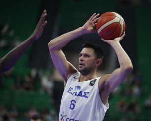 Η 14άδα της Εθνικής για το φιλικό παιχνίδι με τη Σερβία - Ποιοι έμειναν εκτός