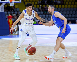 «Κινηματογραφικό» μπάσκετ από την Εθνική Ελλάδας - Καλάθια από Καλαϊτζάκη και Αντετοκούνμπο (video)