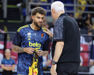 Η Φενέρμπαχτσε ανακοίνωσε φιλικό με την ΑΕΚ