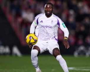 AS: «Ο Αρης ανανέωσε το ενδιαφέρον του για Χόνγκλα»