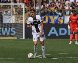 Επενδύει στο μέλλον η Λίβερπουλ: Έκλεισε τον 18χρονο Λεόνι απ' την Πάρμα