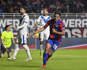 Ανώτερη η Σαν Λορέντζο, επικράτησε της Βελέζ που «φωνάζει» για την διαιτησία (video)