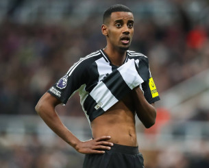 Τέλος στα σενάρια - Η Νιουκάστλ μπλόκαρε τη μεταγραφή του Ίσακ στη Λίβερπουλ