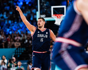 Η διοίκηση των Νάγκετς ταξίδευσε στη Λετονία για να δει Σερβία και Γιόκιτς