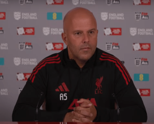 Απίθανη δήλωση από τον Σλοτ: «Ένας παίκτης μας αποφάσισε να επιτεθεί και χάσαμε εξαιτίας του» Απίθανη δήλωση από τον Σλοτ: «Ένας παίκτης μας αποφάσισε να επιτεθεί και χάσαμε εξαιτίας του»