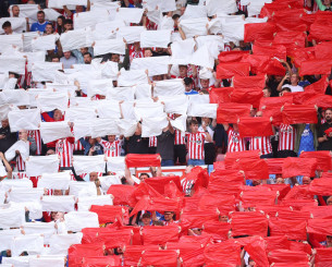 Το εντυπωσιακό κορέο των οπαδών της Σάντερλαντ στην επιστροφή τους στην Premier league Το εντυπωσιακό κορέο των οπαδών της Σάντερλαντ στην επιστροφή τους στην Premier league