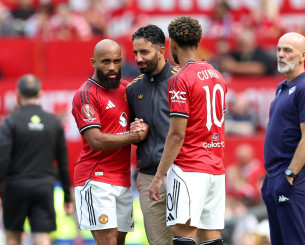 Προδοσία για τη Μάντσεστερ Γιουνάιτεντ; Αστέρας έκανε μυστικές συναντήσεις με άλλη ομάδα Προδοσία για τη Μάντσεστερ Γιουνάιτεντ; Αστέρας έκανε μυστικές συναντήσεις με άλλη ομάδα