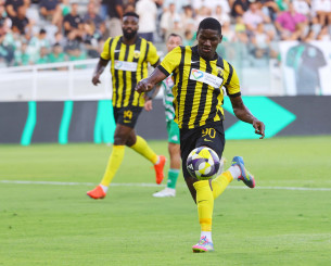 Ζίνι: «Σε κάθε ματς η ΑΕΚ εμφανίζεται καλύτερη - Ο προπονητής δείχνει την εμπιστοσύνη του»