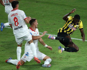 Ο Λανουά ανέλυσε το πέναλτι της ΑΕΚ: «Από τη στιγμή που θεωρεί πως είναι ριψοκίνδυνο μαρκάρισμα...»