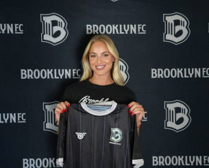 Άννα Μαρία Μάρκοβιτς: «Η πιο όμορφη ποδοσφαιρίστρια στον κόσμο» πήρε μεταγραφή σε ομάδα έκπληξη Άννα Μαρία Μάρκοβιτς: «Η πιο όμορφη ποδοσφαιρίστρια στον κόσμο» πήρε μεταγραφή σε ομάδα έκπληξη